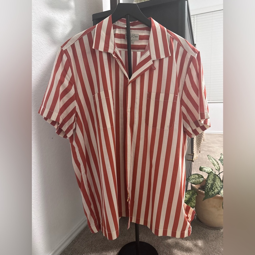 J.Crew Men’s Vertical Stripe Short Sleeve Button-Up Shirt